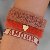 Flauschiges Ziegelarmband